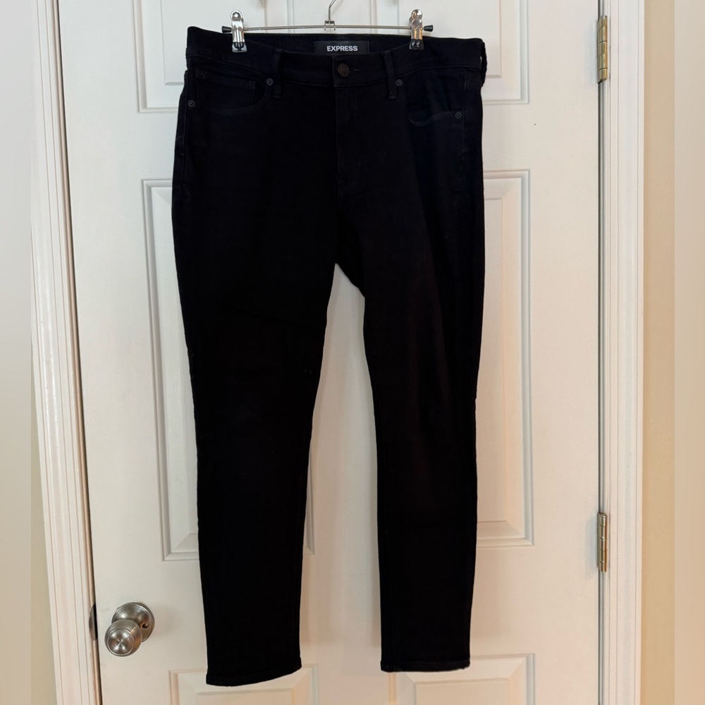 EXPRESS Mid Rise Legging Jean, 10Short